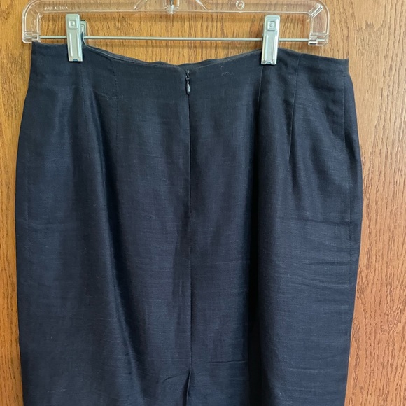 3 piece blue linen suit with 2 different length skirts - Picture 6 of 12